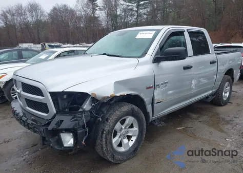 2017 Ram 1500 Express 4X4 5'7 Box z USA, uszkodzony, nr VIN 1C6RR7KT1HS844553